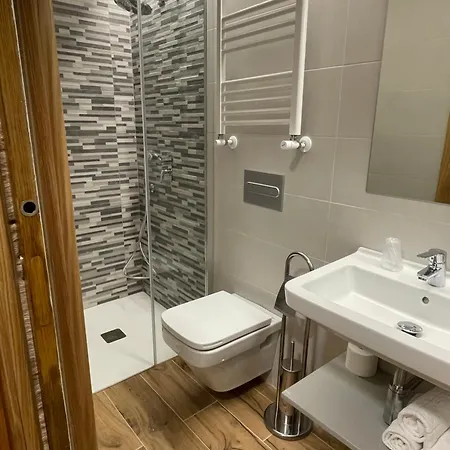 Rural Pena Castil 2*