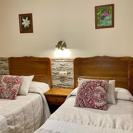 Hotel Rural Pena Castil 2*