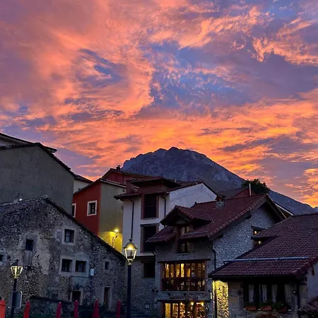 Rural Pena Castil 2*