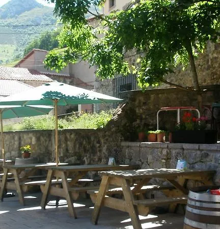 Hotel Rural Pena Castil Sotres
