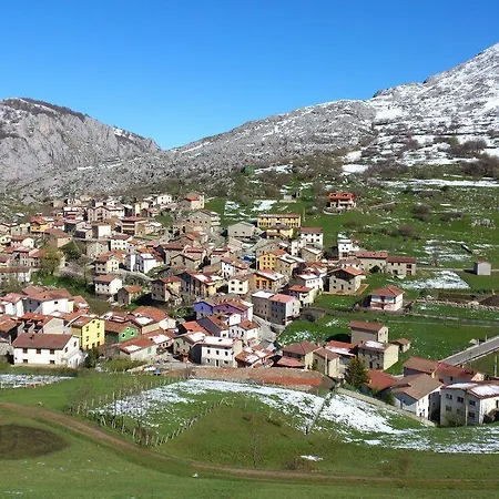 מלון Rural Pena Castil