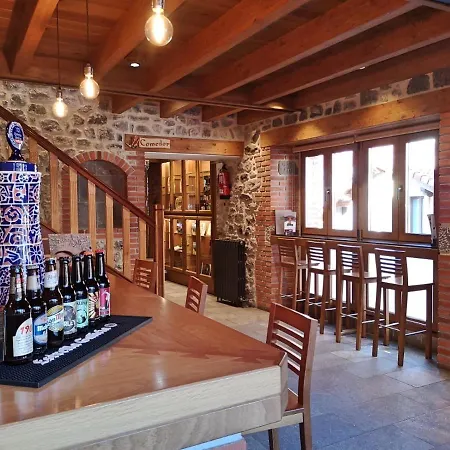 מלון Rural Pena Castil