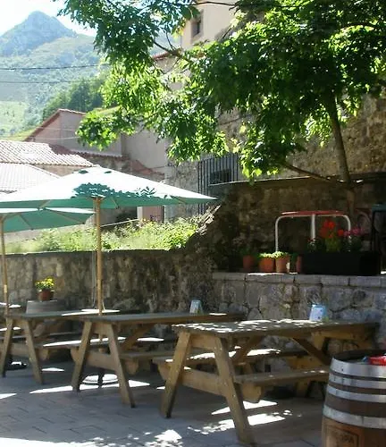 Hotel Rural Pena Castil Sotres